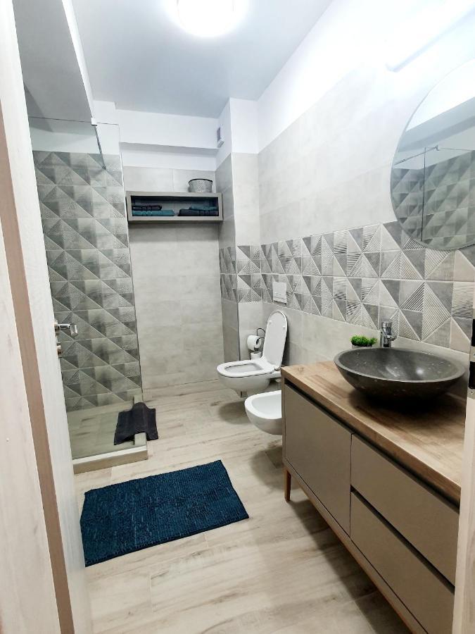 'Just Like Home' Apartment - With Private Parking Place Galati  Ngoại thất bức ảnh